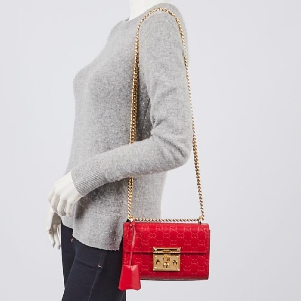 AUTHENTIC - Gucci Red Signature Padlock Shoulder Bag - Picture 3 of 10